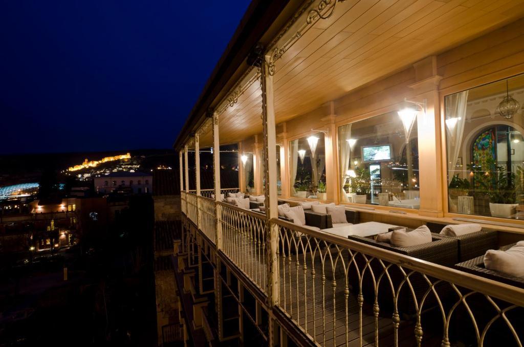 อัมบาสซาโดริ ทบิลิซิ โฮเต็ล Hotel Tbilisi ภายนอก รูปภาพ